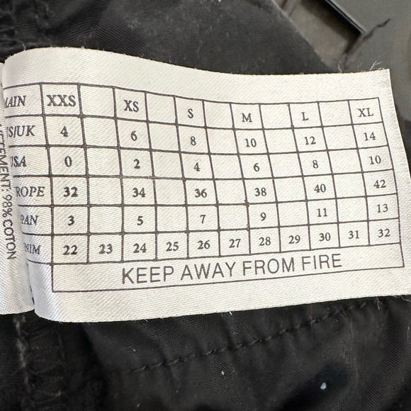 One Teaspoon Black Harlets Distressed Button Fly Shorts Size 22 - Picture 11 of 13